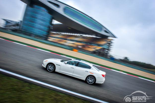 玛莎拉蒂2017款Quattroporte、Levante首登上海赛车场