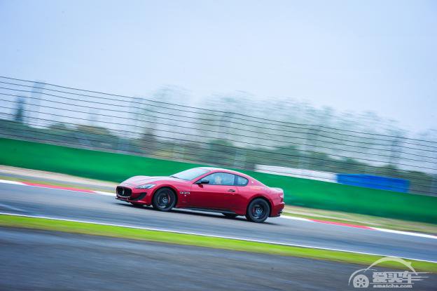 玛莎拉蒂2017款Quattroporte、Levante首登上海赛车场