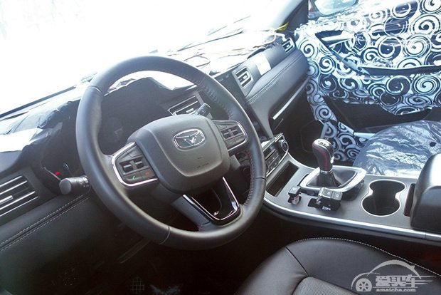 全新7座中型SUV 凯翼X7路试谍照曝光