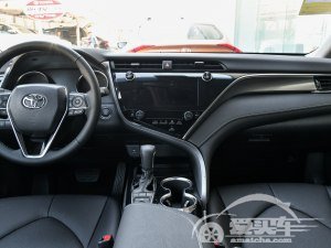 凯美瑞店内可试乘试驾 售价17.98万元起