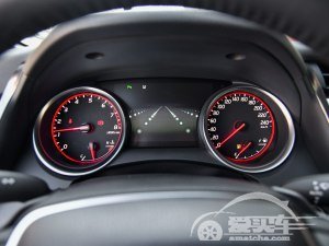 凯美瑞店内可试乘试驾 售价17.98万元起