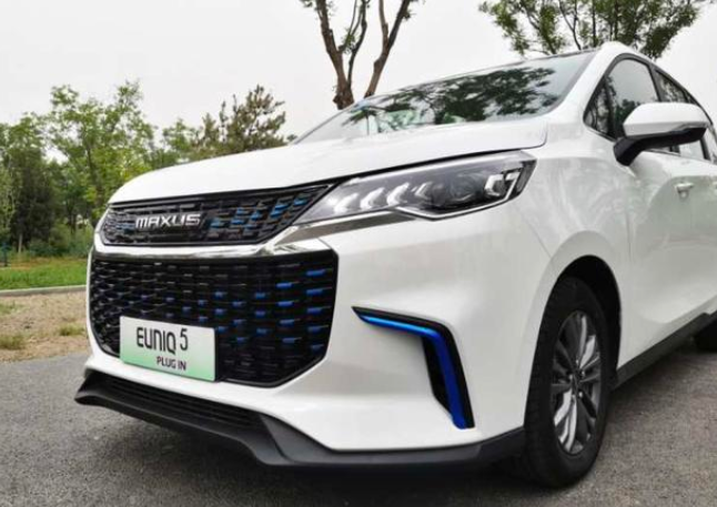  试驾上汽MAXUS EUNIQ插电混动SUV/MPV，谁更适合家用? 
