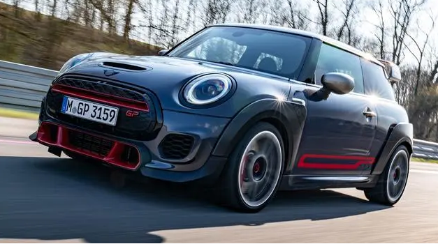  这架钢炮中的战斗机 你受得了吗？测试MINI JCW GP 