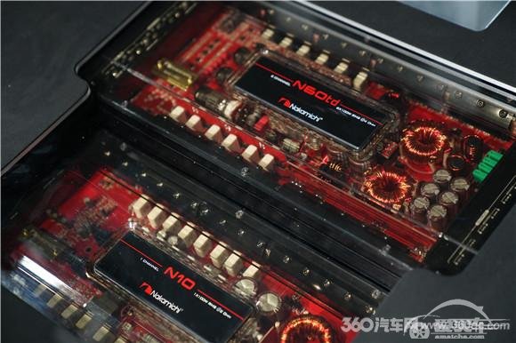 广汽讴歌TLX-L变身发烧音改样车 带来视觉与听觉的双重冲击
