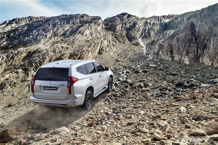 2020款PAJERO SPORT帕杰罗·劲畅正式上市，售价28.98-30.98万元
