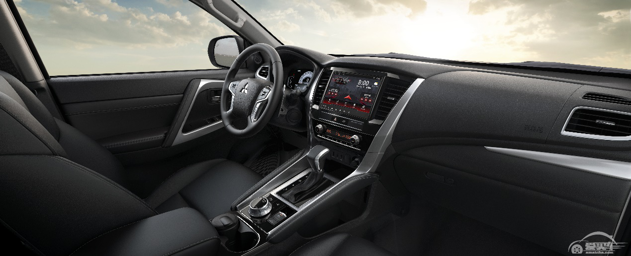 2020款PAJERO SPORT帕杰罗·劲畅正式上市，售价28.98-30.98万元