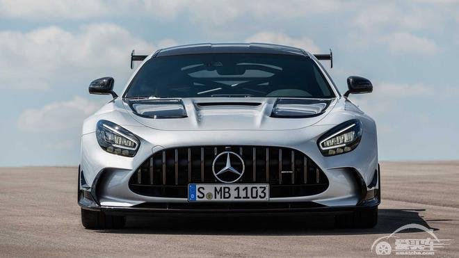 AMG GT黑系列搭全新V8发动机3.2秒破百 成都车展首发