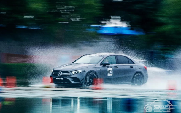 河北跨世之星AMG A 35 L试驾体验会燃情落幕