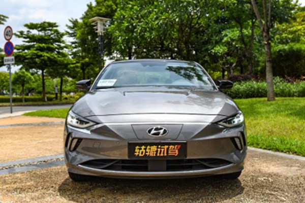  15万/续航530km，不想与网约车同款？就选这几辆A级纯电轿车！ 