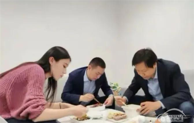 2020年度话题人物：蔚来李斌靠什么从“最惨的人”到“最靓的仔”？