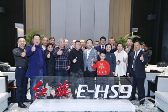 一路飘红“旗”报春 九重豪礼劲爆来袭！