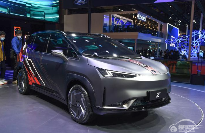 合创与EDG打造了“联名款”新车，名字却由各电竞迷说了算？