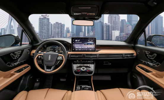 25万元预算，想买面子里子都很足的豪华品牌SUV，有戏么？