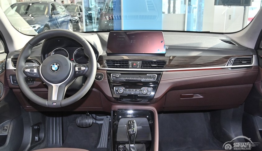 25万元预算，想买面子里子都很足的豪华品牌SUV，有戏么？