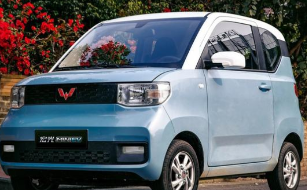  五菱全新“代步车”，续航超300km，宏光MINI买早了？ 