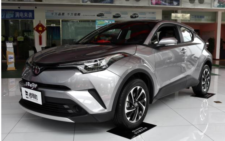  外观很漂亮，开着还省心的日系合资SUV，丰田奕泽IZOA 