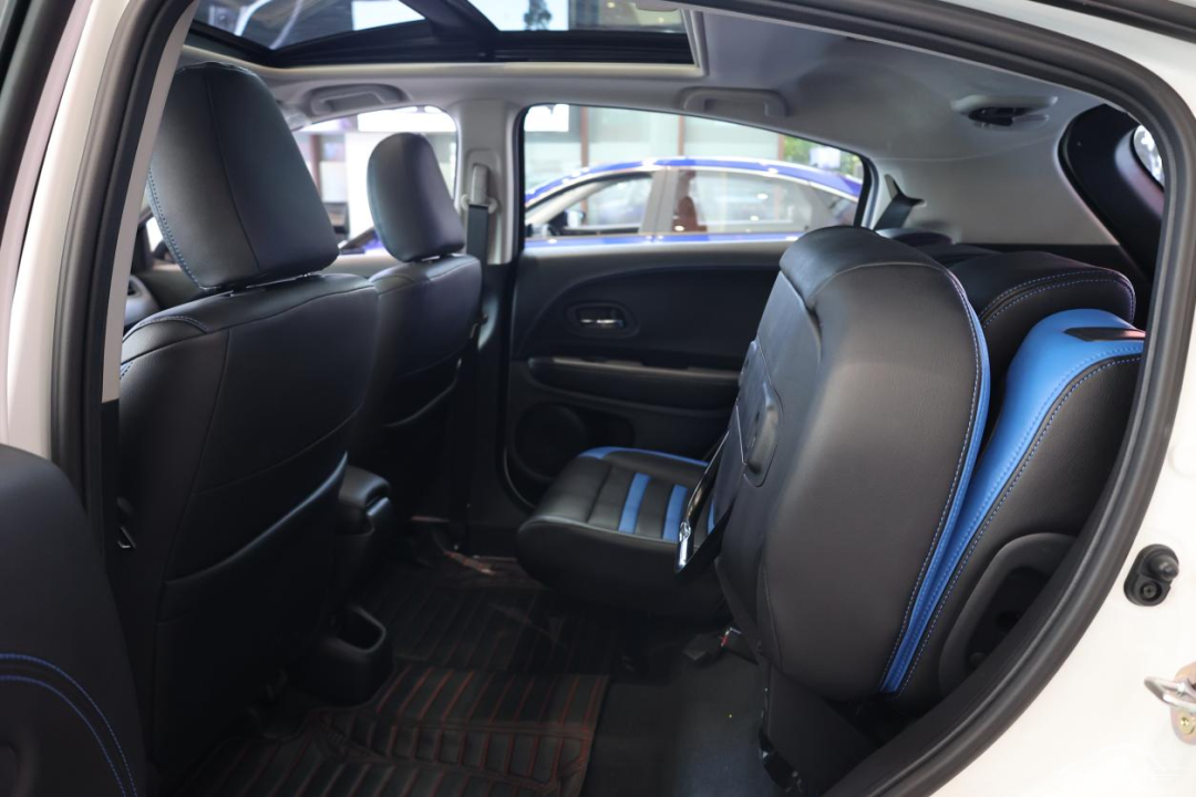 手握15万预算买SUV？90后小哥跑一趟本田4S店，锁定缤智了