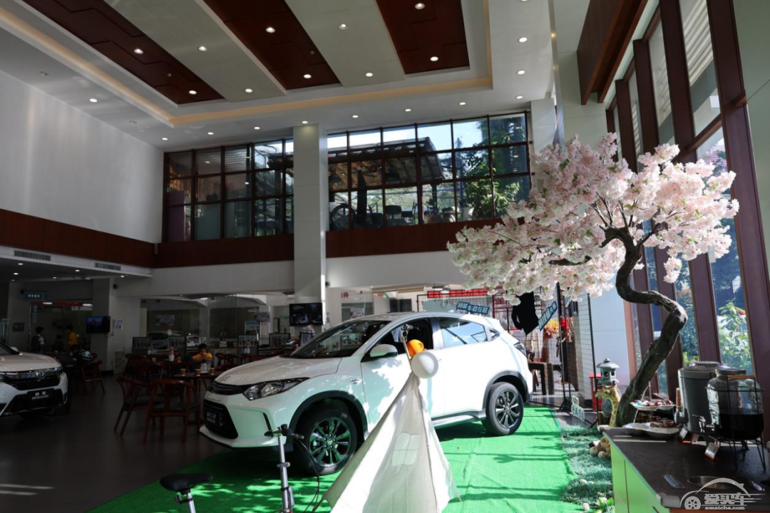 手握15万预算买SUV？90后小哥跑一趟本田4S店，锁定缤智了