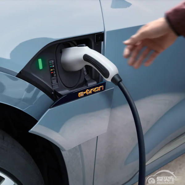 “吸睛神车”奥迪e-tron闪耀登场，你爱了么？