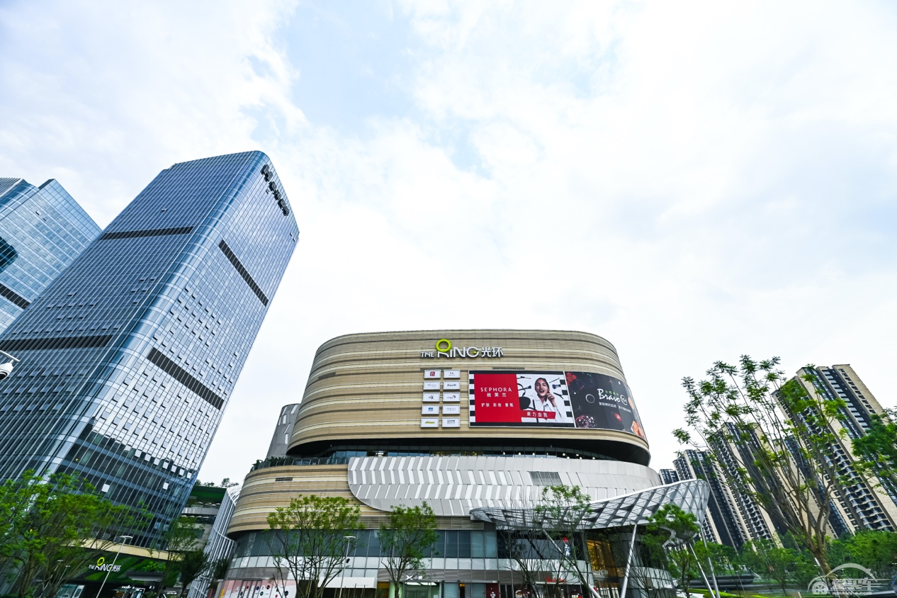 4升油能跑山城100公里？比亚迪宋PLUS DM-i表示很轻松