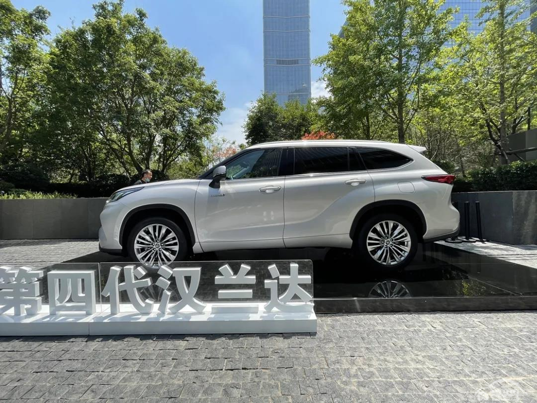 大7座SUV对比：揽境、汉兰达、昂科威Plus，究竟怎么选？