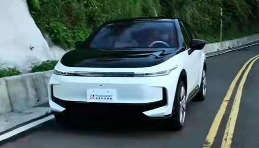  富士康发布三款电动汽车 品牌命名Foxtron 