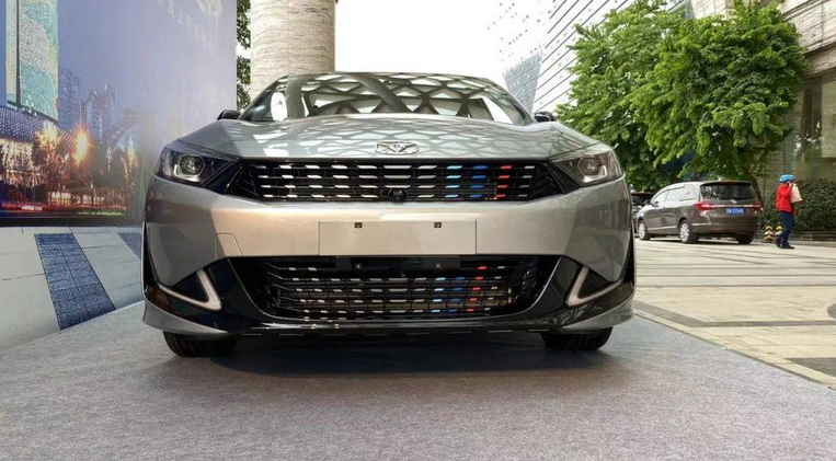  6.78万元起，奇瑞鲲鹏1.5T+后独立悬架，轩度这是要革谁的命？ 