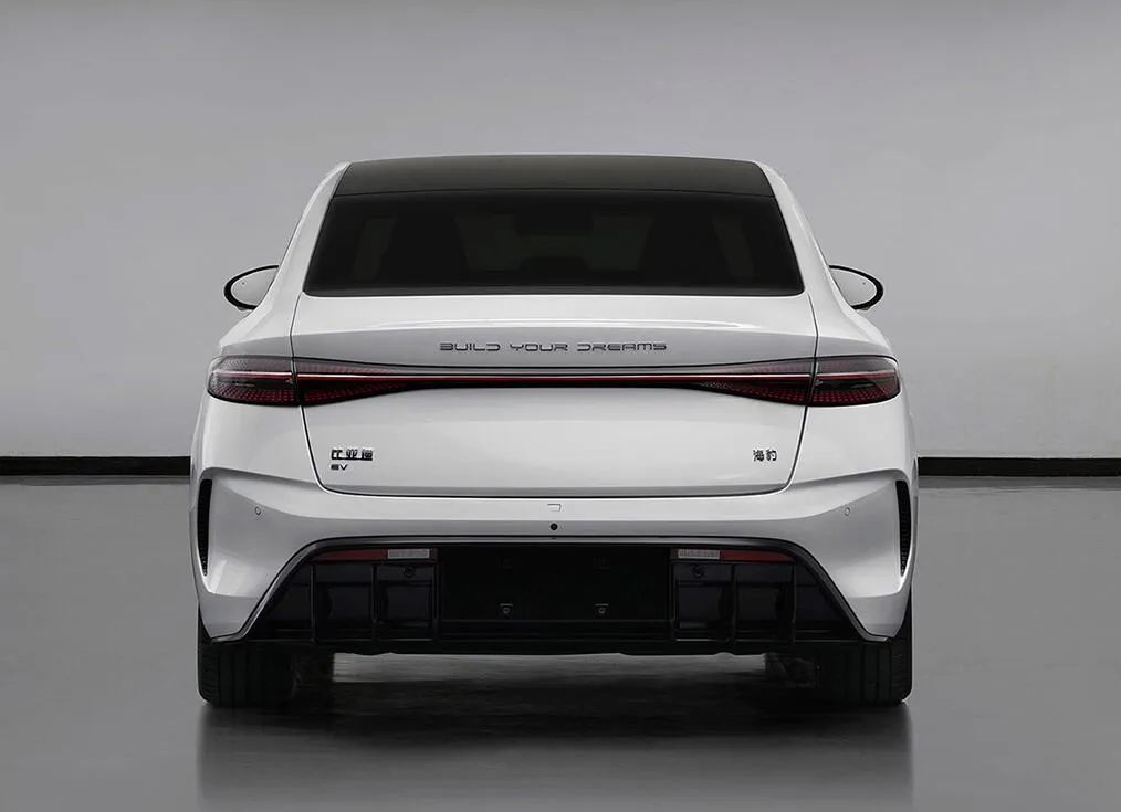  比亚迪海豹还是长安C385？谁最能成为Model 3杀手？ 
