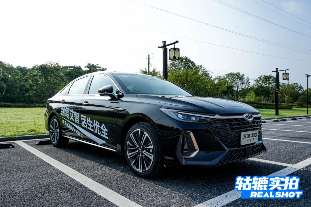  艾瑞泽8首秀，奇瑞上攻轿车市场，有戏吗？ 