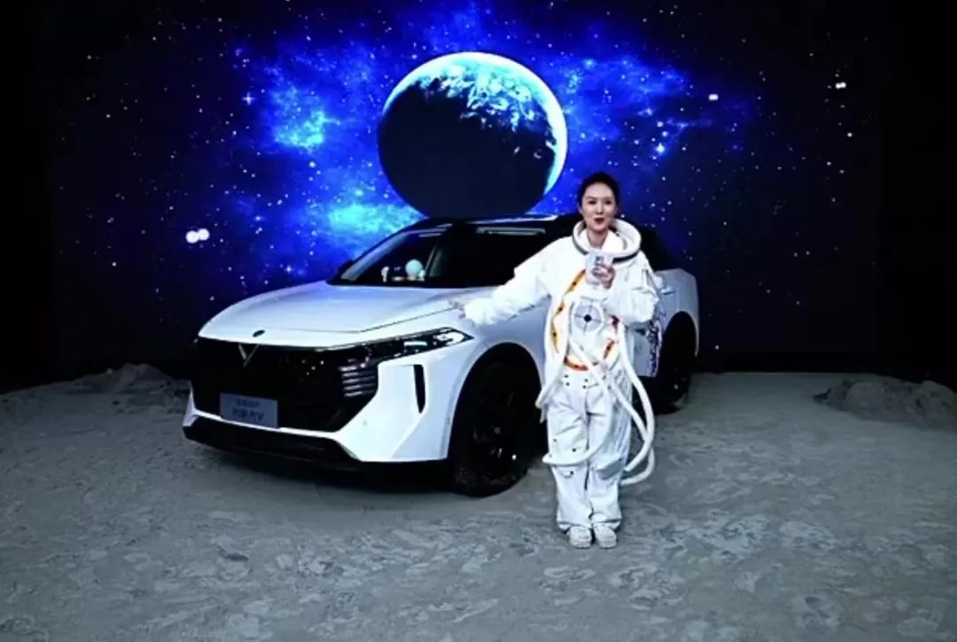  启辰大V探月版首发，日产背书，加入专属化设计 