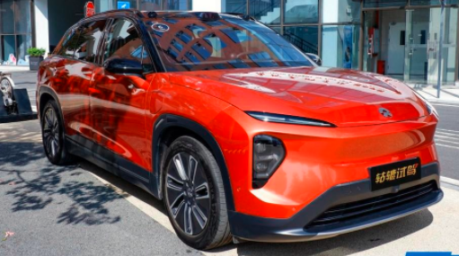  轱辘试驾｜蔚来史上最快SUV，蔚来ES7到底豪在哪？ 