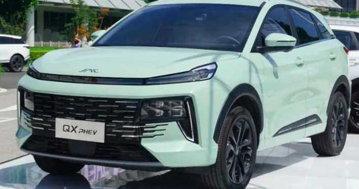 新车丨江淮汽车竞逐智能新能源，江淮QX PHEV“打头阵”