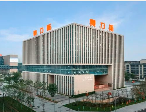 行业丨起死回生！赛力斯9月销量破万，华为功不可没