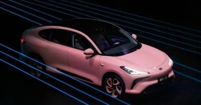 新车丨掀桌子！智己LS6上市立减1.5万，Model Y/小鹏G6都懵了又一款闭眼冲的车型