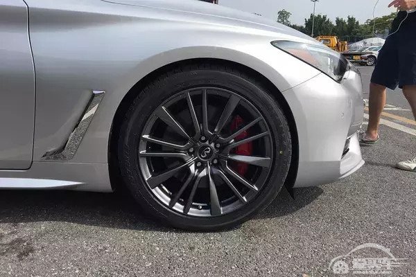 新一代英菲尼迪Q60 品牌颜值担当