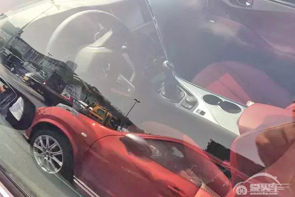 新一代英菲尼迪Q60 品牌颜值担当