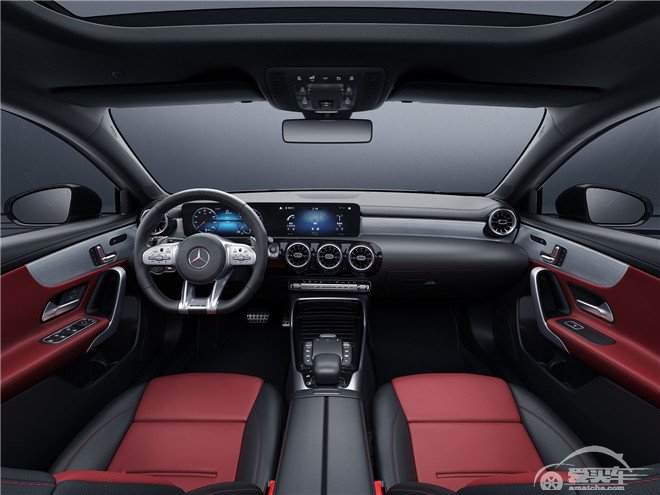 性能钢炮，乐趣先锋 全新梅赛德斯-AMG A 35 4MATIC非凡上市
