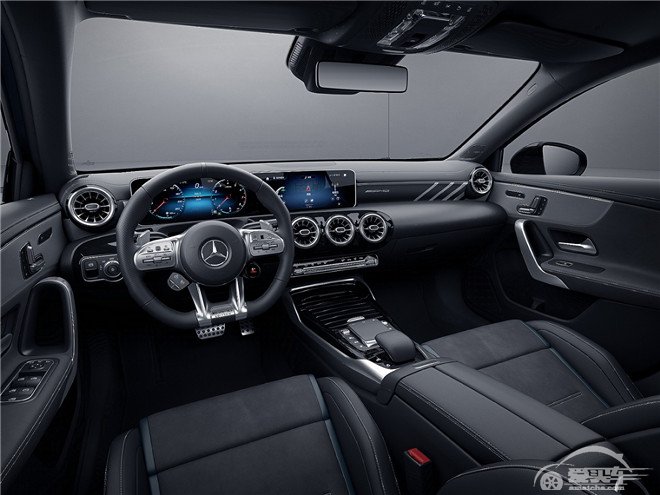 性能钢炮，乐趣先锋 全新梅赛德斯-AMG A 35 4MATIC非凡上市