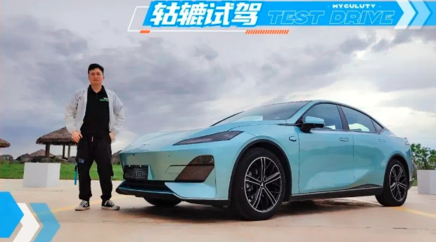 轱辘试驾｜长安深蓝SL03：毫不掩饰对胜利的渴望
